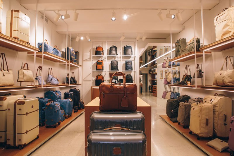 BRIC’S-FlagshipStore-Roma–Piazza-di-Spagna-interno
