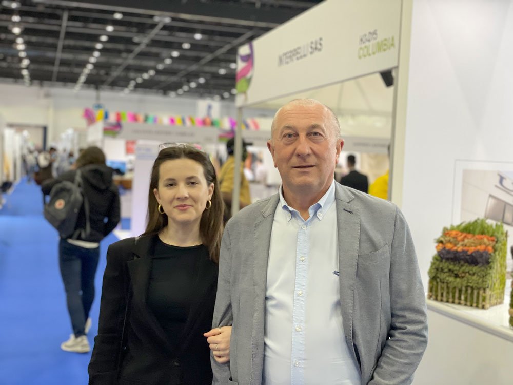 lucrezia-e-santino-mecenero-alla-fiera-Aplf-di-Dubai